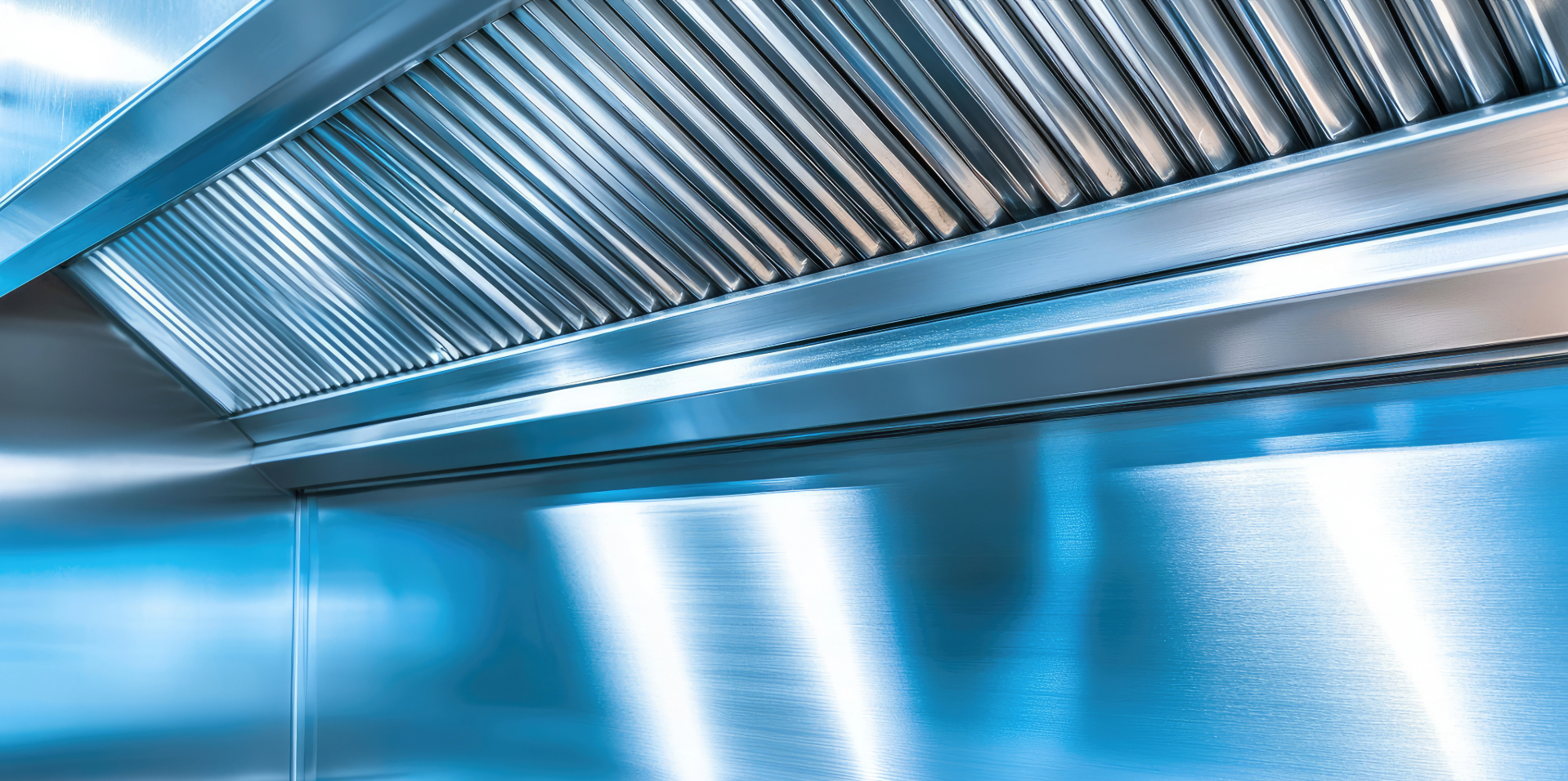 Limpieza profesional de campanas y conductos de extracción en cocinas industriales