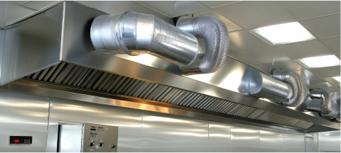 Limpieza técnica de extractor y conducto de salida de humos en cubierta